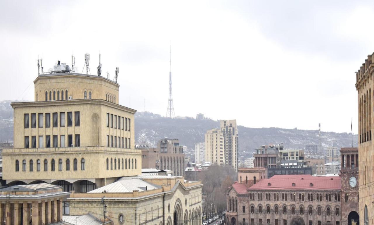 Byuzand7 New Building In Republic Square Erevan Exterior foto